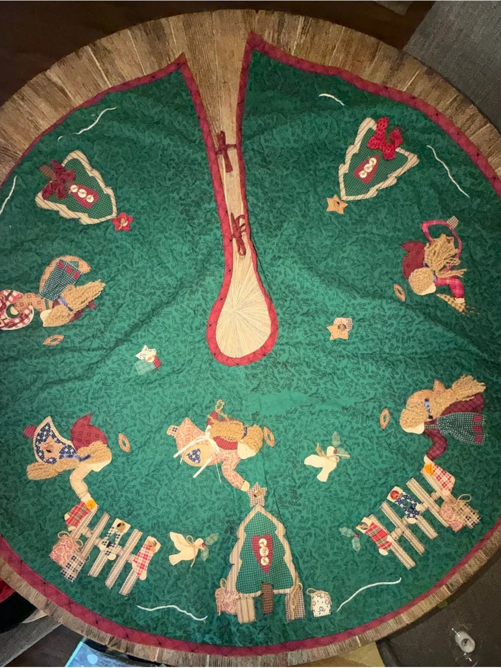 Vintage Primitive Country Christmas Tree Skirt 43” Folk Art Angel Appliqué 90’s